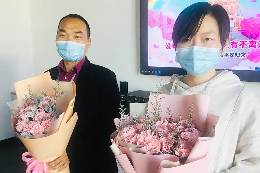 好久不見(jiàn),歡迎你們平安回來(lái)!