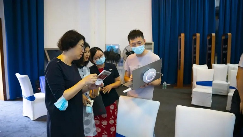 龍華街道重點企業(yè)數(shù)字化轉(zhuǎn)型賦能推進(jìn)會成功舉辦,云里物里助力企業(yè)加速破局